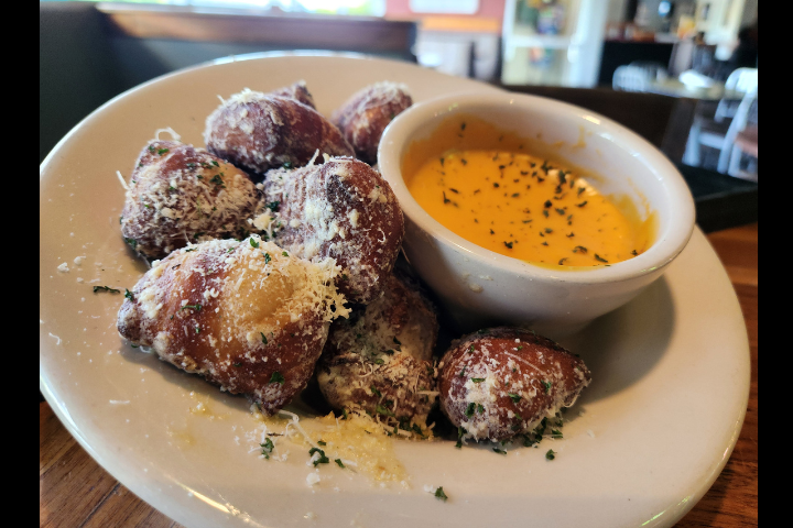 Beer Cheese Pretzels